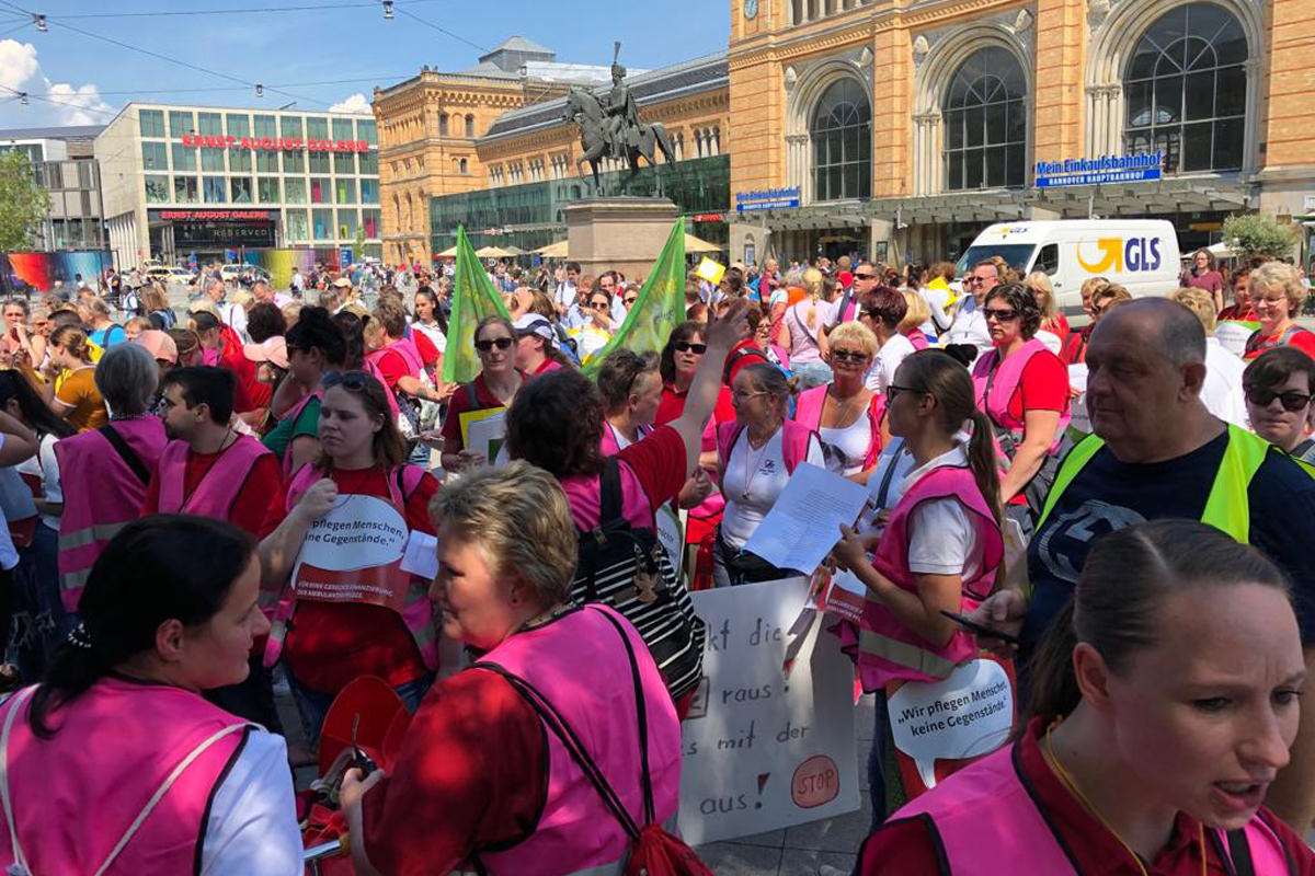 Aktionstag in Hannover 2019 Demo Pflege muss besser bezahlt werden