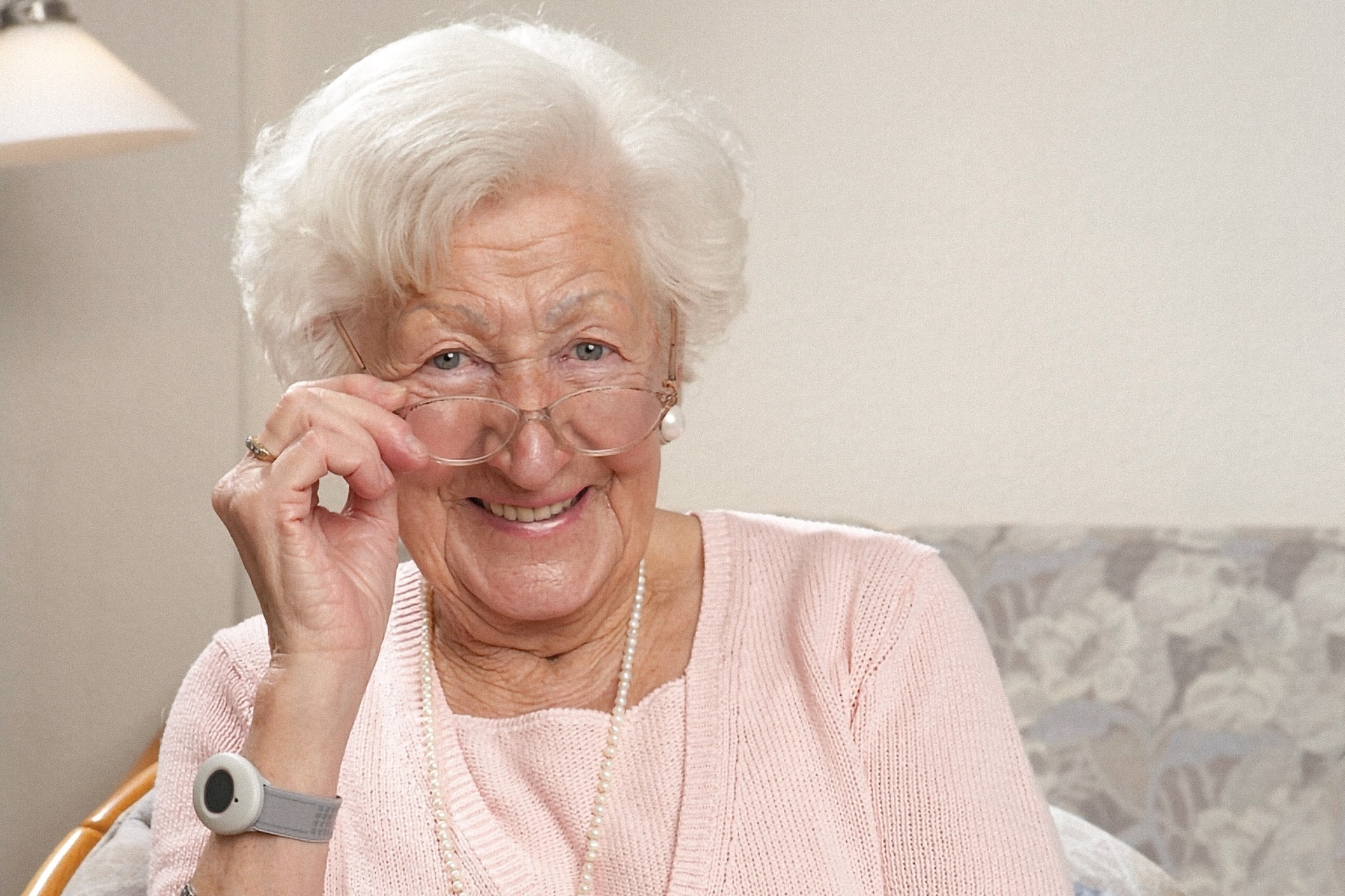 Deutsche Senior Oma Hausnotruf
