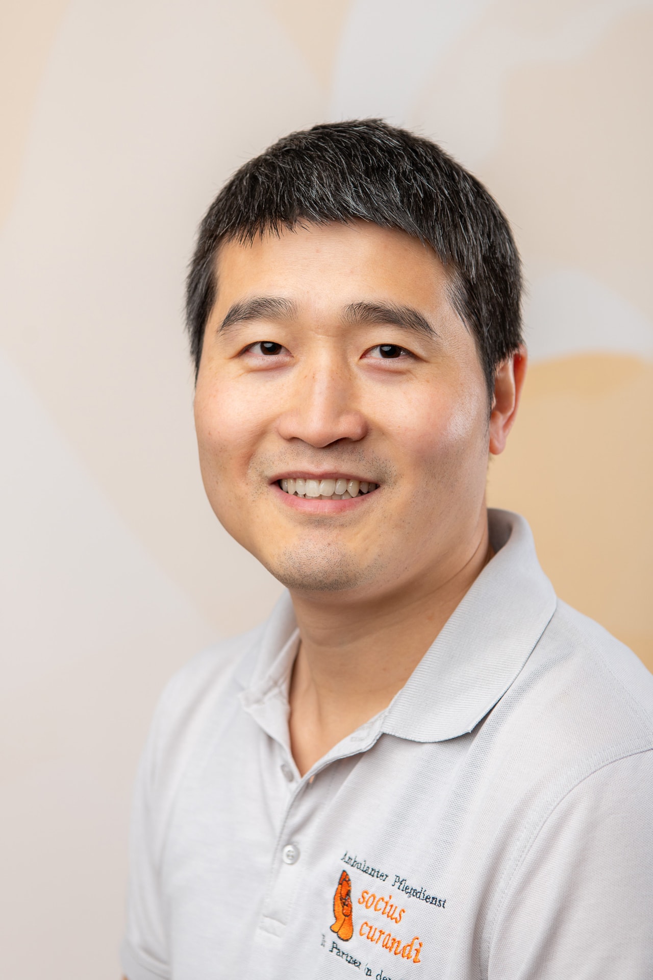 Xiaowei Zhu